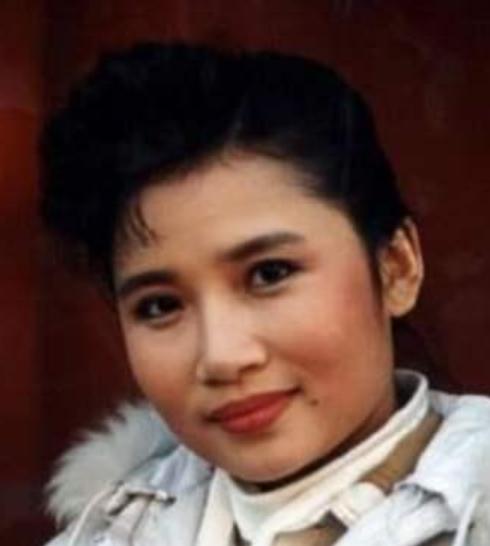 唱青藏高原的李娜是怎么出名的,大家还记得唱青藏高原的李娜吗