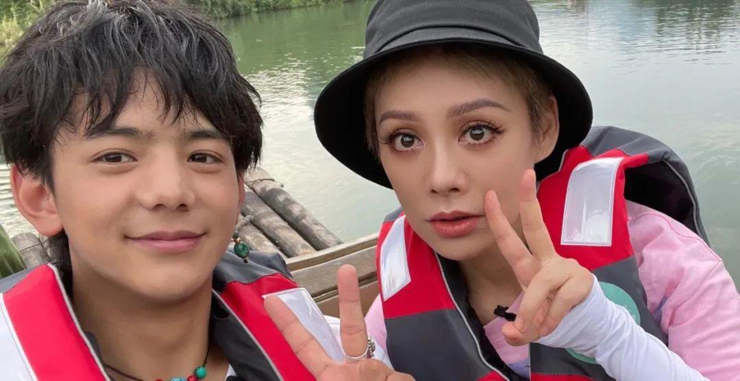 杨洋迪丽热巴领衔主演引热议,拯救剧荒电视剧