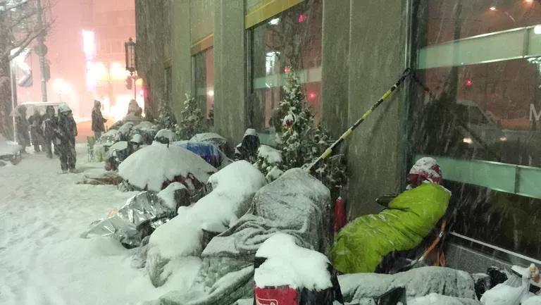 日本元旦抢福袋,在日本抢福袋