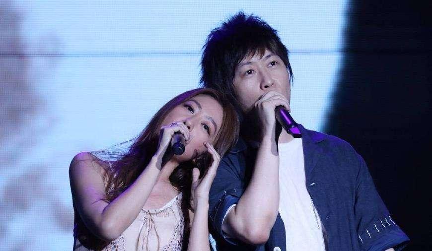 陈绮贞和交往18年男友分手,阿信陈绮贞发长文