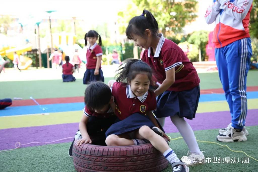 幼儿园开学欢迎宝贝回家门口,幼儿园开学欢迎宝贝回来