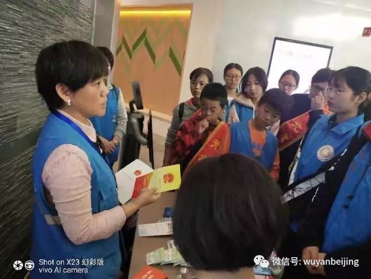 我爸抽烟很厉害怎么办,我爸抽烟怎么办