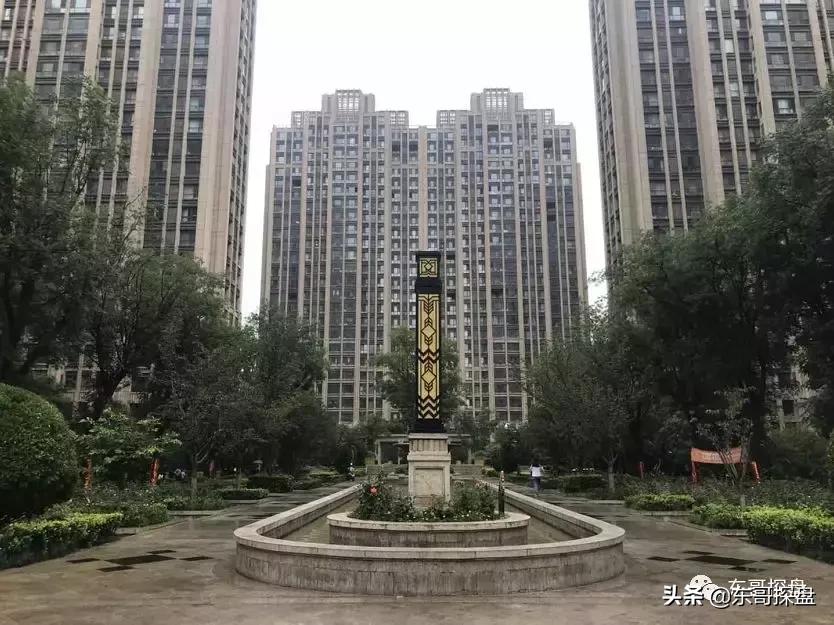 和永威万科比肩的楼盘,建业正商永威对比