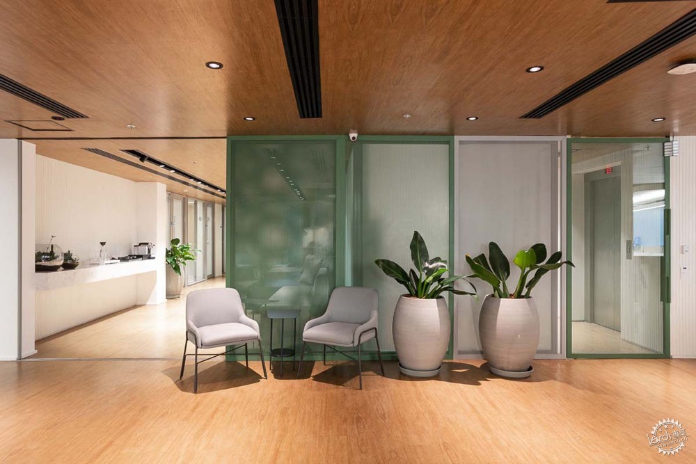 如何给自己一个舒服的办公环境,上班第一件事整理舒适的办公环境