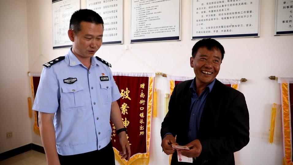 借推销防盗窗之名行盗窃之举企图瞒天过海仍逃不脱法网——石林警方破获系列盗窃案