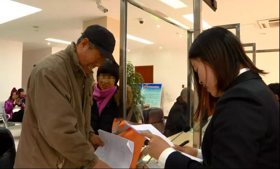 煤气罐爆炸损坏的车辆谁赔偿,燃气爆炸损失个人赔不起怎么办