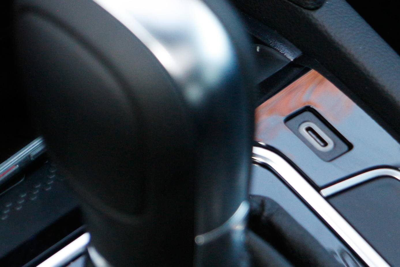 车上的type-c接口是给什么用的,车上的type-c需要什么样的数据线