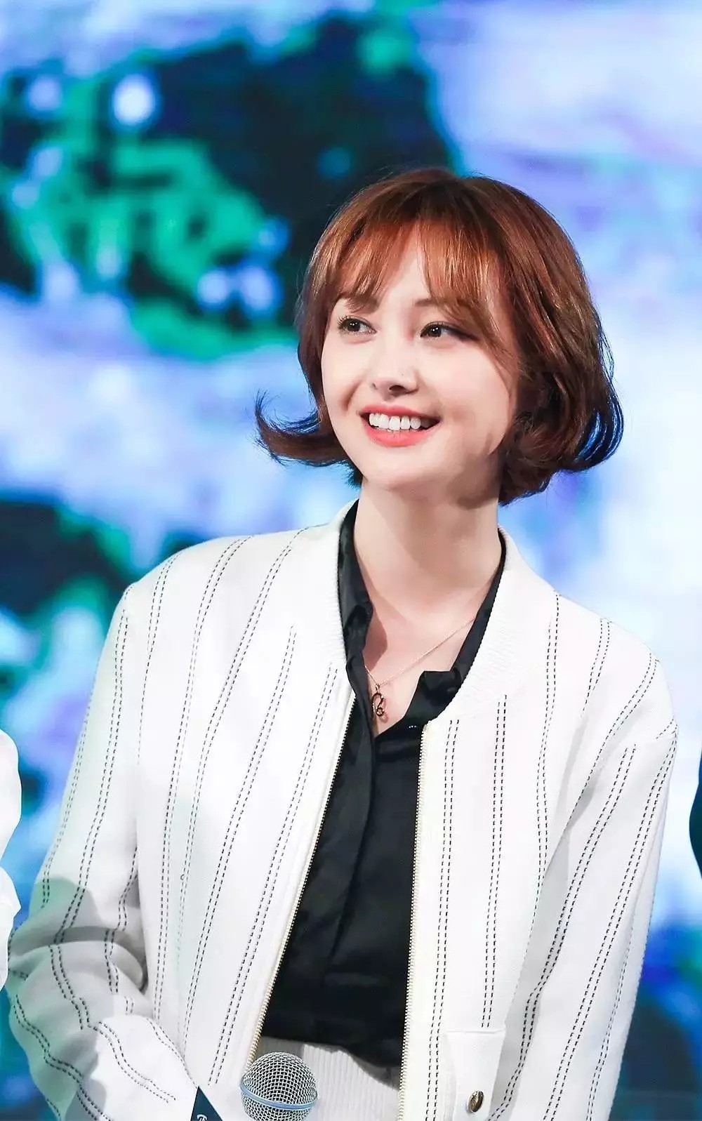 网红短发明星同款发型,网红同款简单又好看的发型