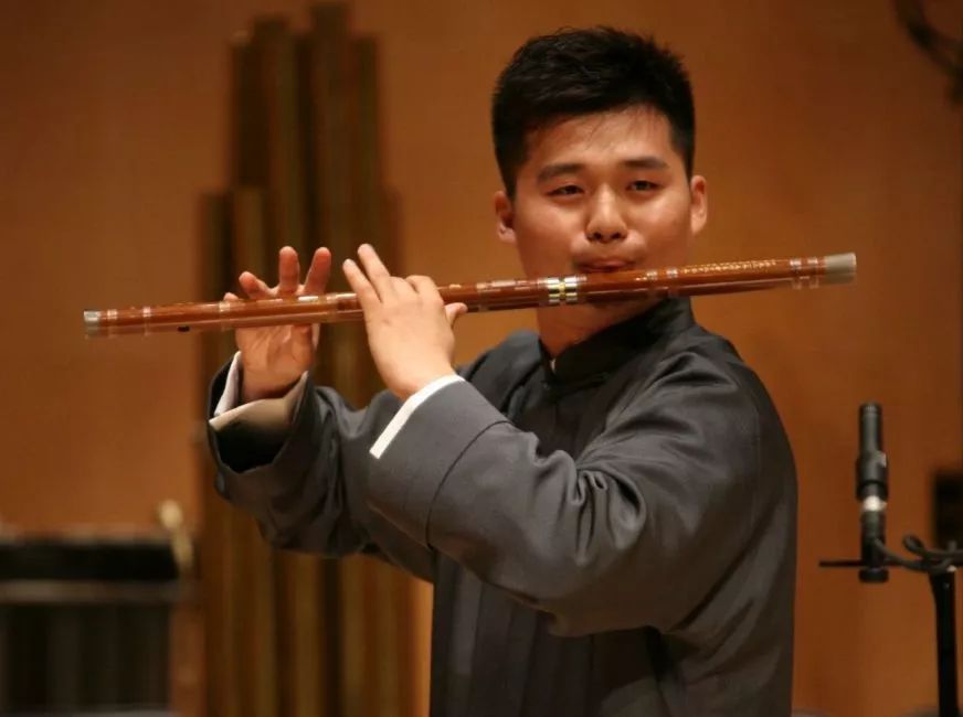 笛子如何把音阶吹得又快又稳呢,笛子的音色的练习方法