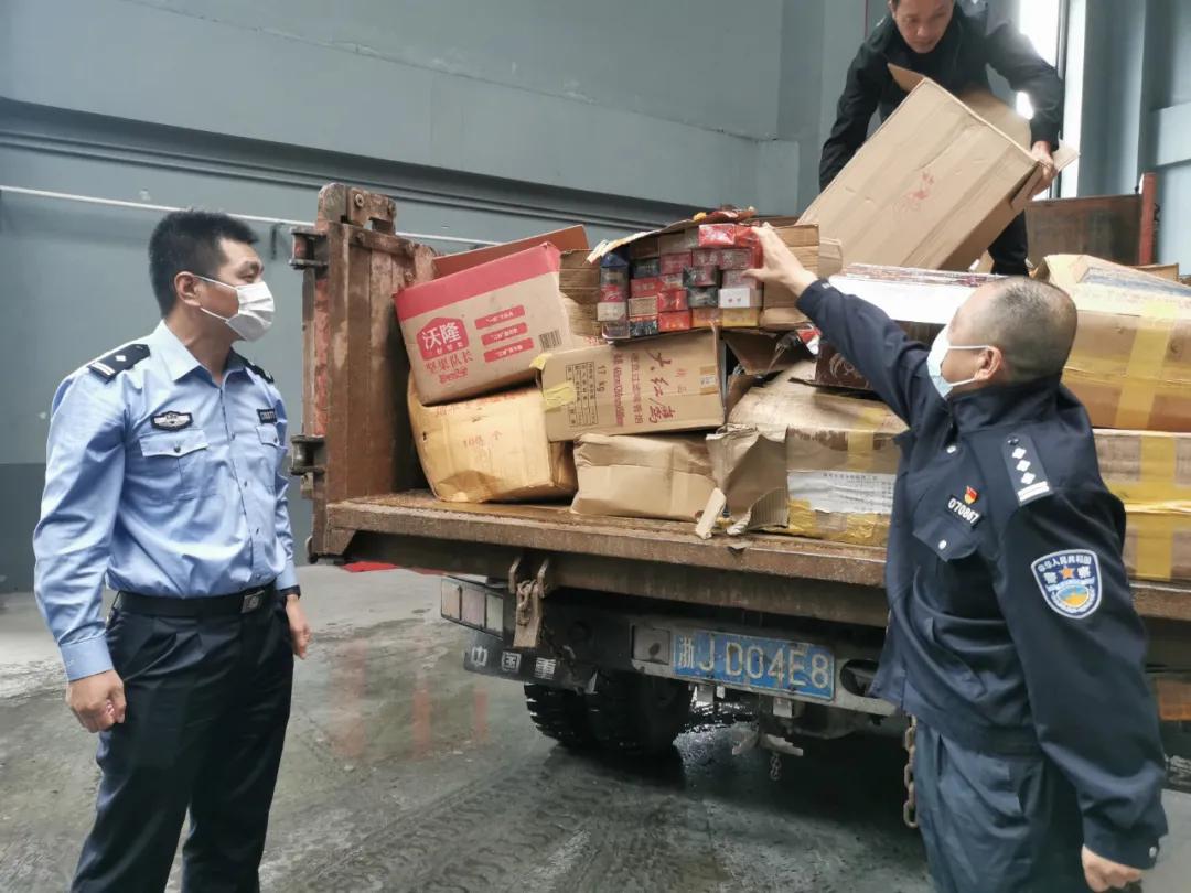 价值四万多元的物品,价值400万的物件