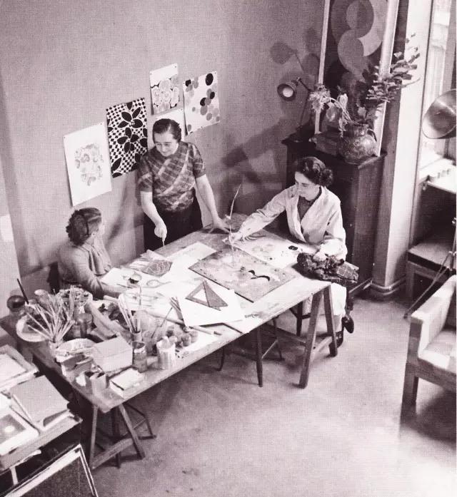 她亲眼看着自己的画作挂进卢浮宫，这位“时尚先锋”不输香奈儿