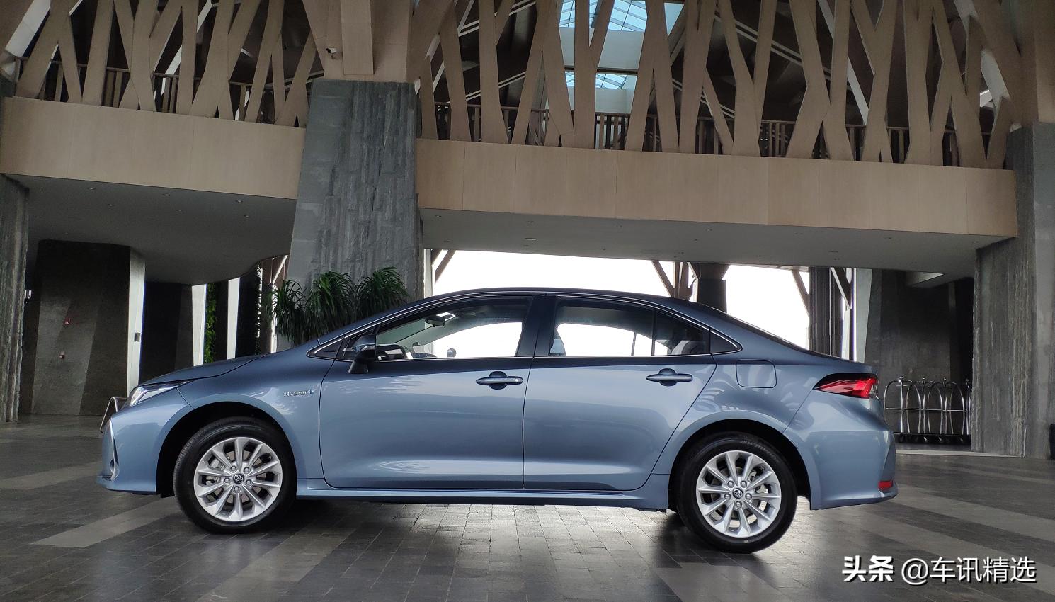 试驾全新卡罗拉,2021款丰田卡罗拉1.5l手动挡试驾