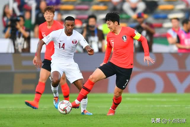 亚洲杯卡塔尔vs塔吉克斯坦裁判,卡塔尔1-0国足亚洲杯