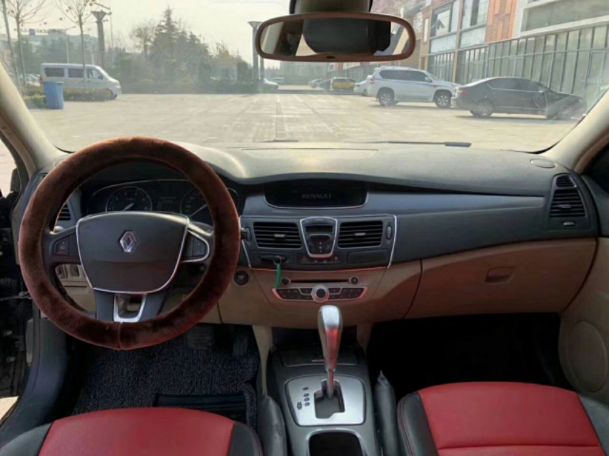 雷诺拉古娜2011款二手车值得买不,06年雷诺拉古娜二手车全款1万左右