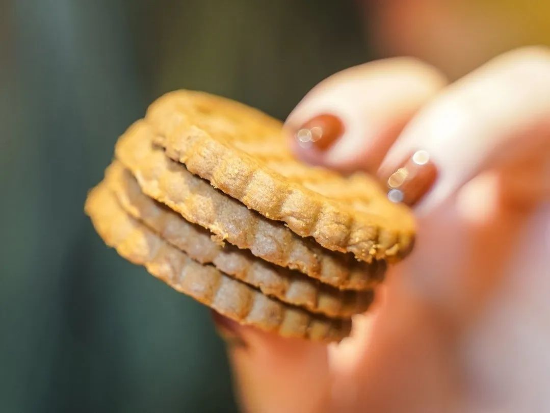 10㎡的食品厂，开了25年，吃过6种以上的孩子都打酱油了吧？