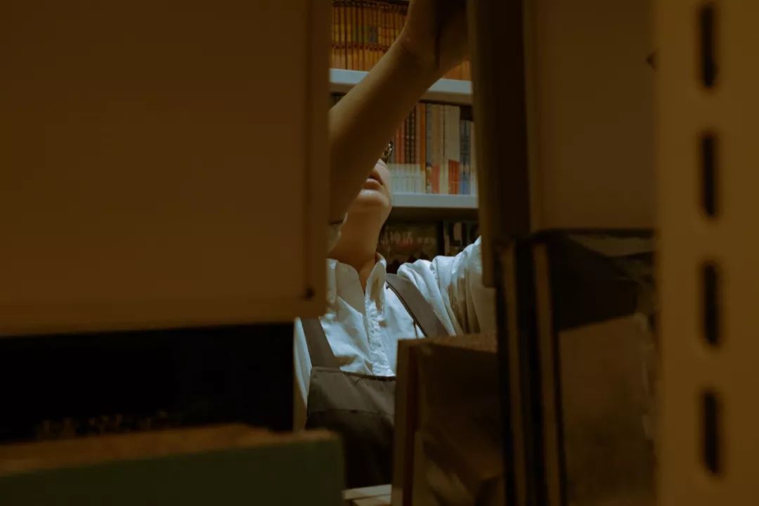 我和男朋友一起上班,我和男朋友在同一家公司实习