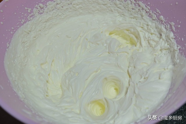 蛋糕做起来好吃又简单,怎样用家里的材料制作美味的蛋糕