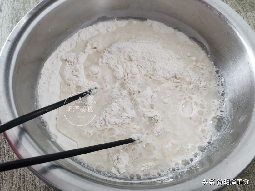 做馅饼和面的方法告诉我一下,做馅饼时如何让馅饼皮薄如纸