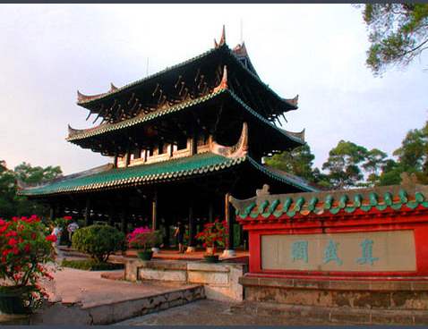 杨贵妃到底是从哪里弄来的荔枝呢,杨贵妃是哪里人为什么爱吃荔枝