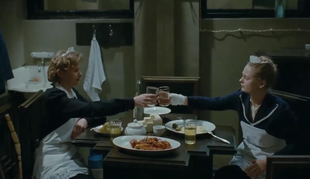 一部震惊世界的片子,5个细节揭示这部电影隐藏的真相