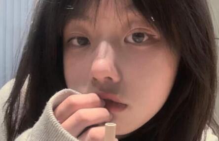 女生说顺其自然是贬义还是褒义,女生说顺其自然是什么意思