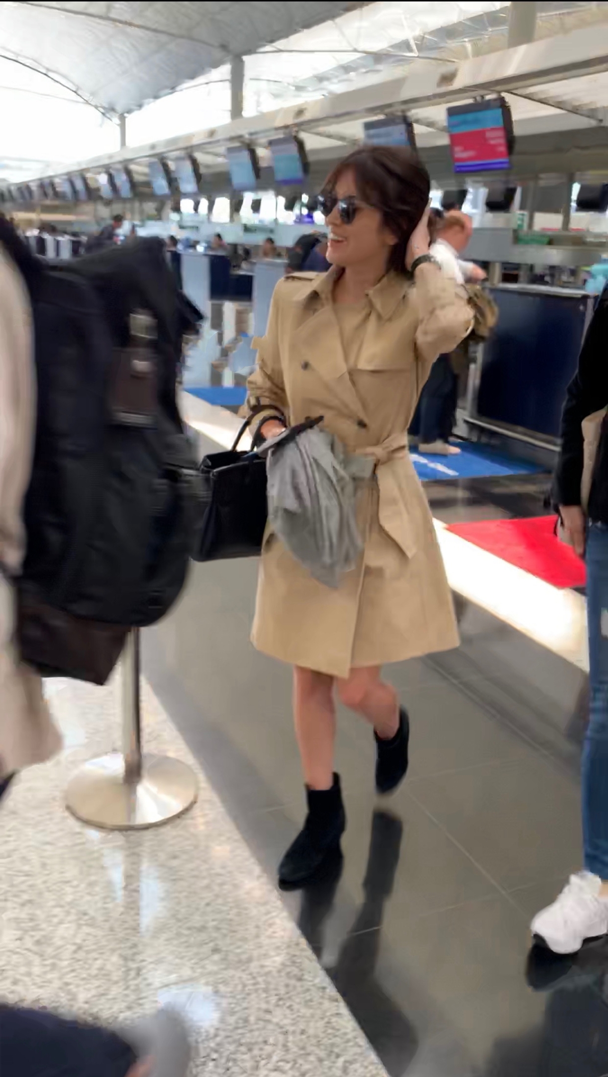 宋慧乔穿搭风衣,宋慧乔风衣穿搭