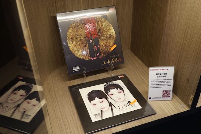 复古又前卫，小众不高冷——黑胶唱片在当代生活中迎来“文艺复兴”