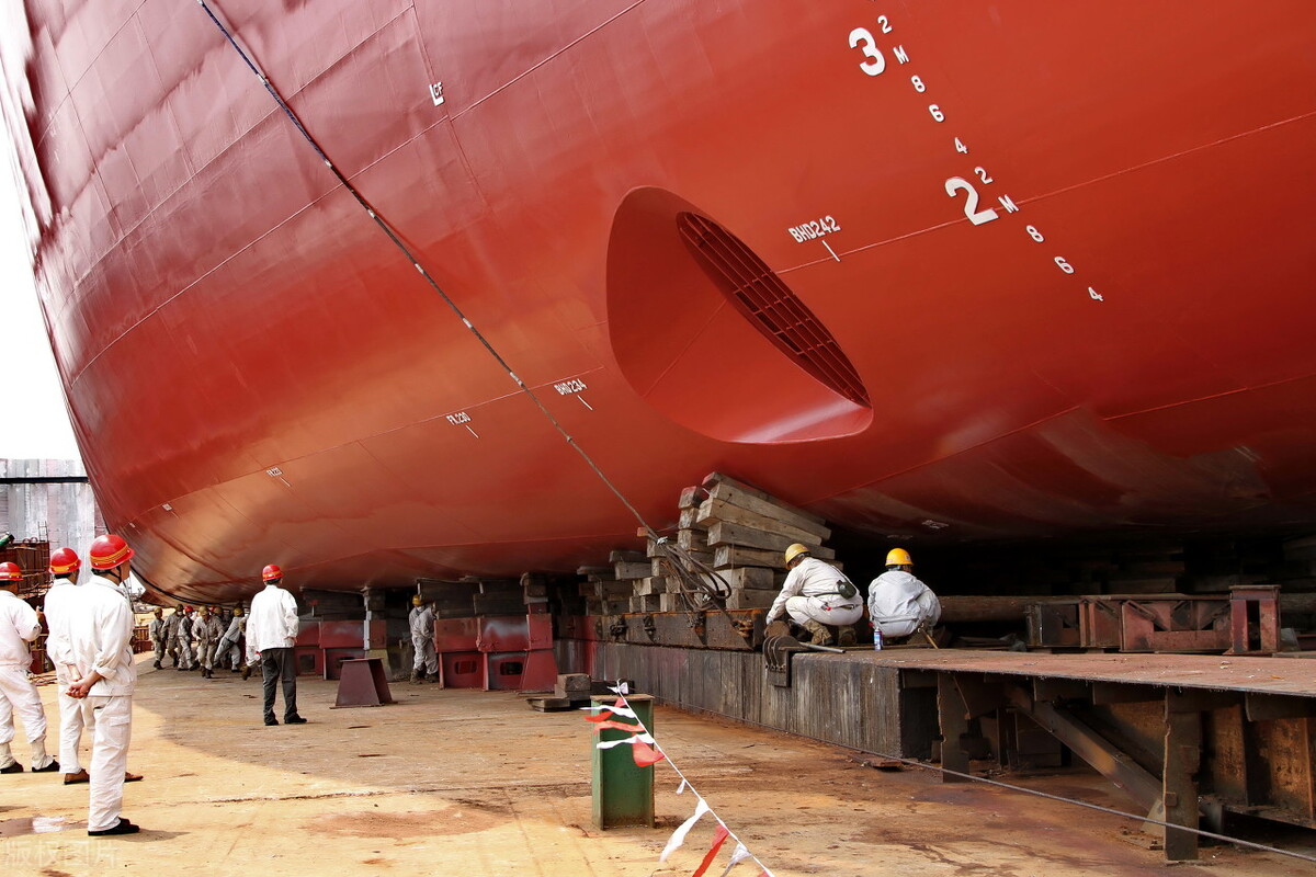 万吨巨轮是如何下水的,万吨巨轮下水注意什么