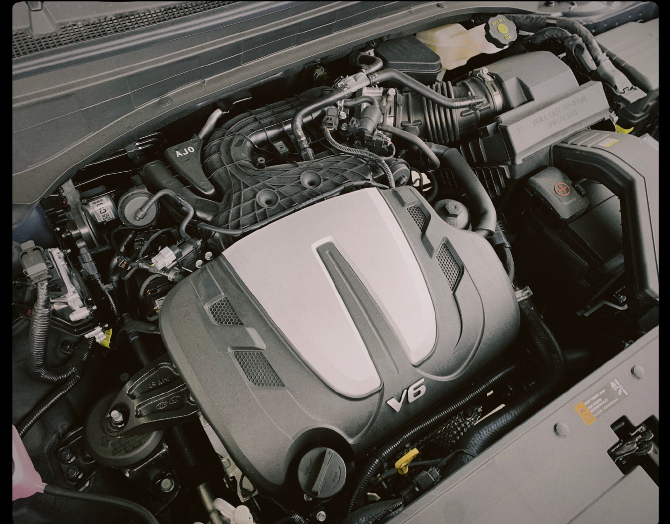 现代帕里斯帝黑武士试驾,2022现代豪车帕里斯帝试驾视频