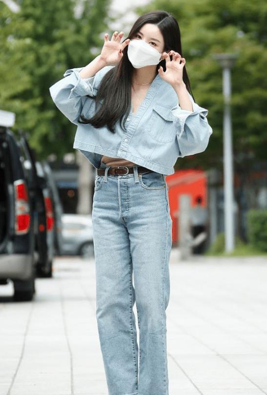 秋天的第一件外套，请选“牛仔衣”！挑选+搭配法则给你准备好了