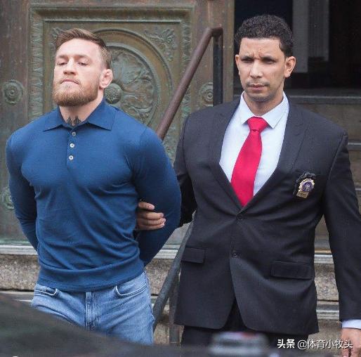 康纳麦格雷戈为什么没有打ufc300,康纳麦格雷戈ufc史上第一个双冠王