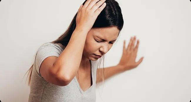 吃过紧急避孕药后半年月经少,吃避孕药后月经少颜色棕色