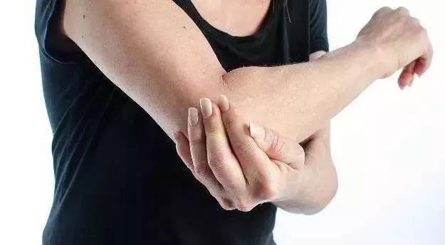 胳膊疼警惕什么,胳膊酸痛是什么病的征兆