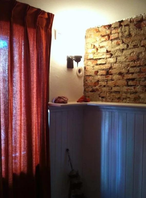 设计师24小时体验18平蜗居,10平米出租屋一个人的生活