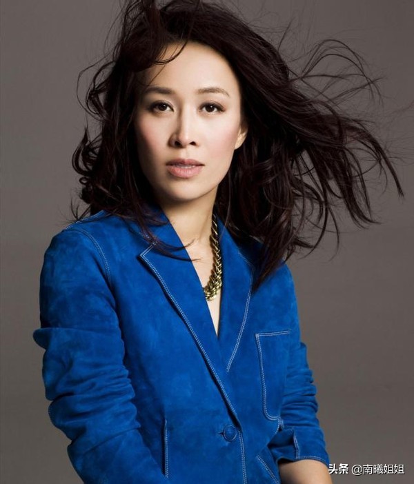 30多岁圆脸黑长直适合什么发型,20-30岁圆脸发型减龄黑长直长发