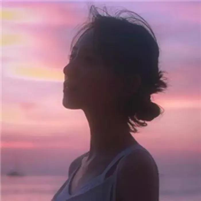 女生背影头像动漫唯美多人闺蜜,超好看闺蜜头像女多人