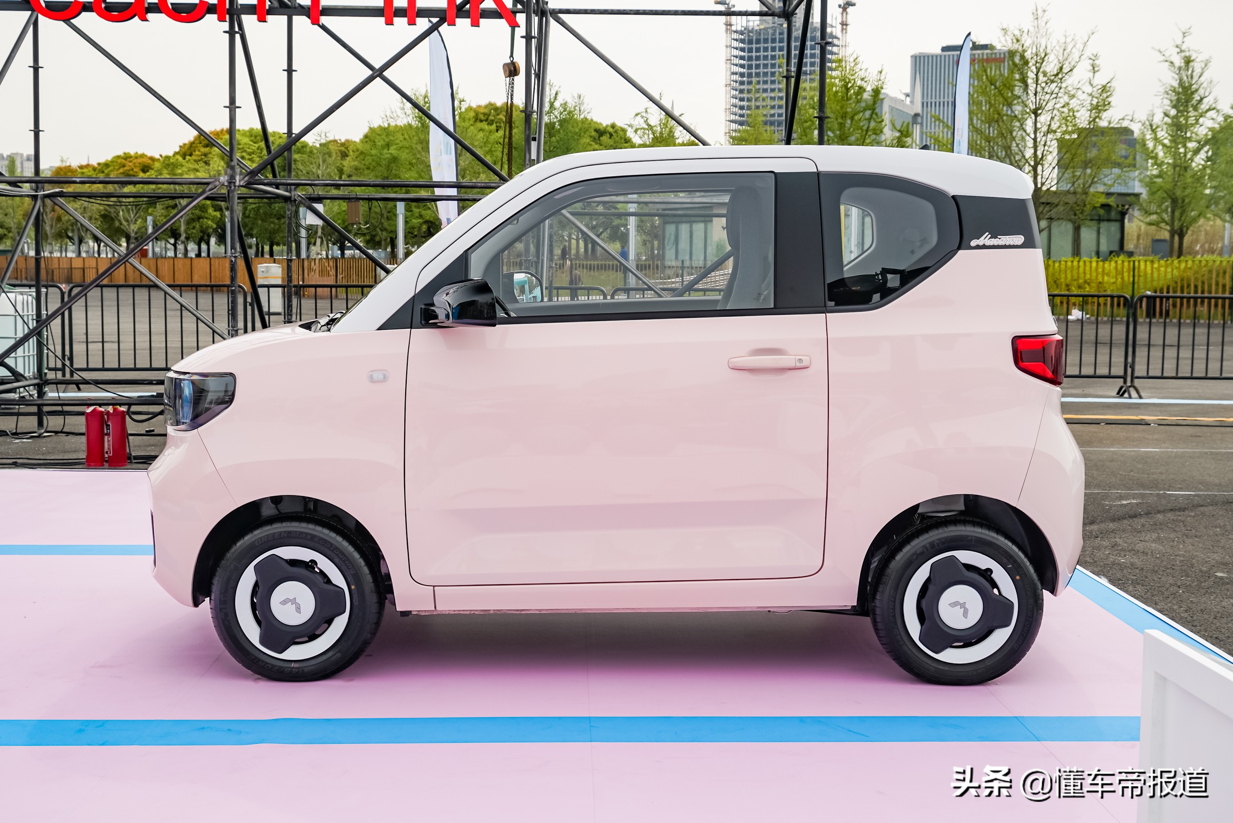 宏光miniev敞篷版价格,宏光五菱miniev2021款价格