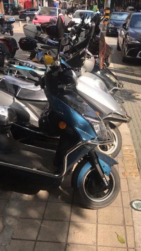 小车抄4遍摩托抄2遍！南安又有一批人因违停抄8113字条例