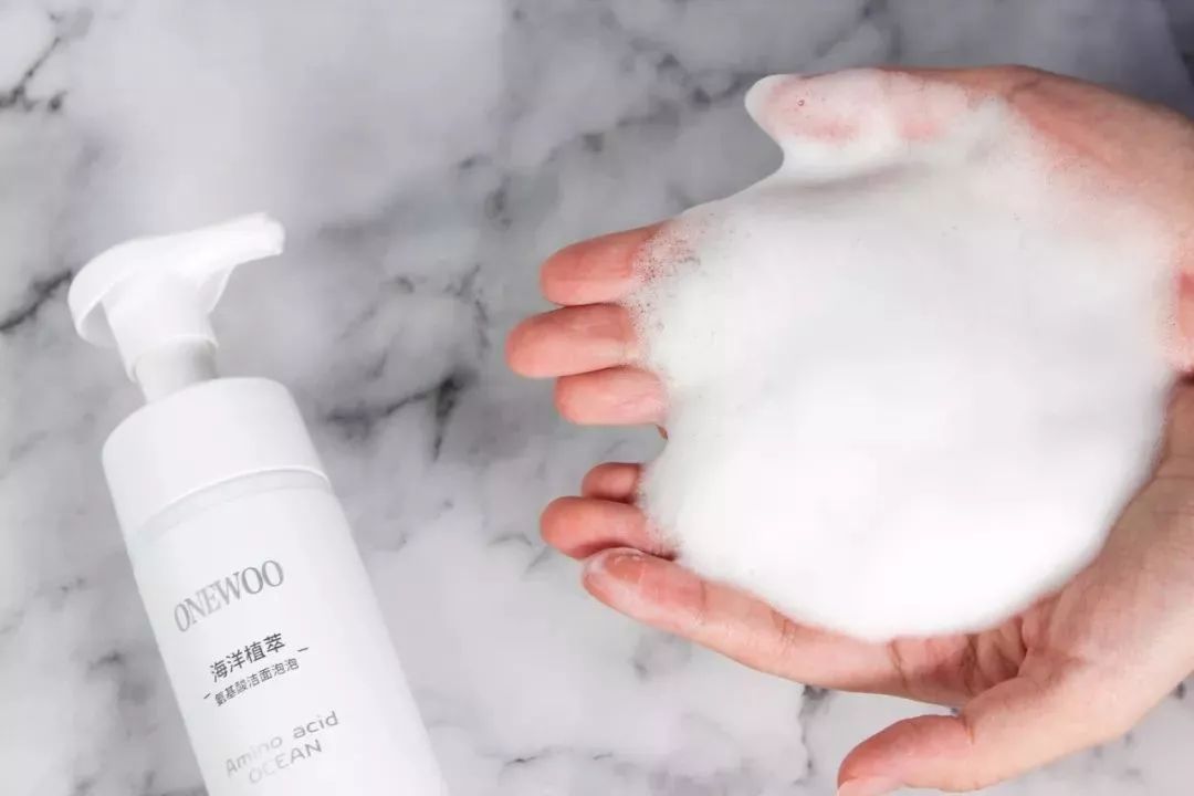 男生螨虫脸特征,螨虫脸的特征