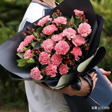 母亲节送妈妈什么花更合适,母亲节给妈妈做礼物花甜