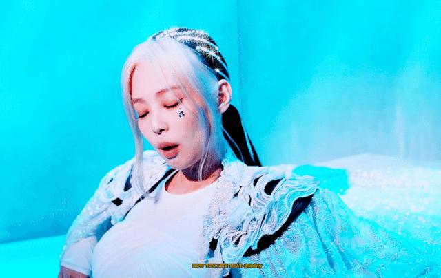 blackpink四人从黑暗中走出来,blackpink被黑得最惨的一年