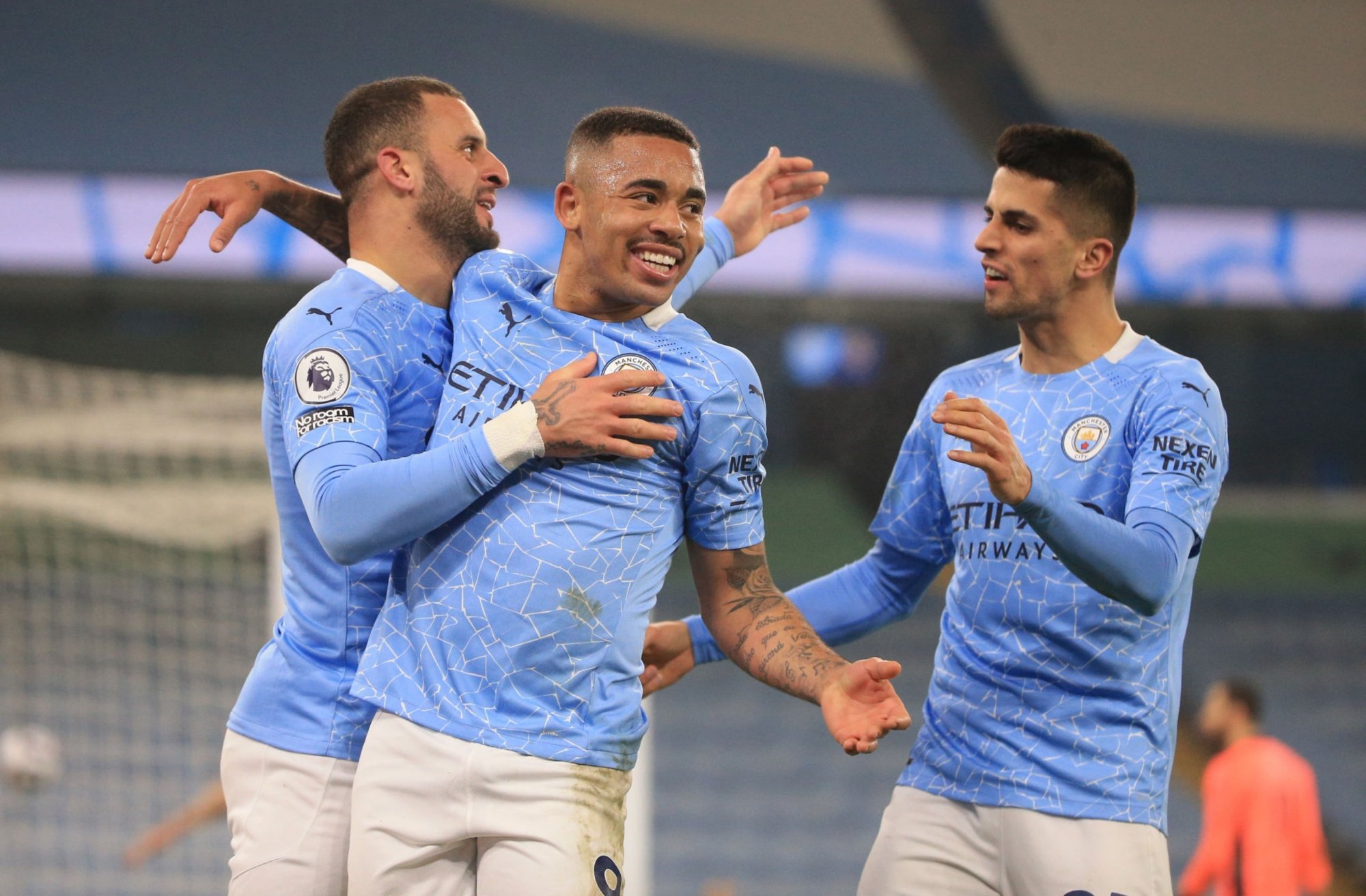 英超第32轮曼联战胜了切尔西队,英超曝大冷门曼城客场瓜帅