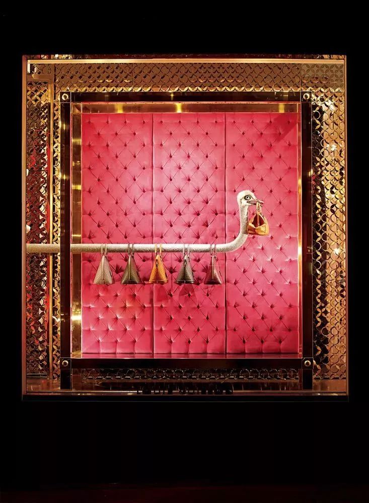 奢侈品靠什么保值,奢侈品主要靠什么引流