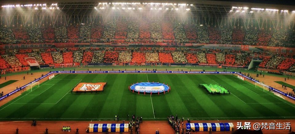 中国足球在哪年进的世界杯,中国足球现在有新的足球队吗