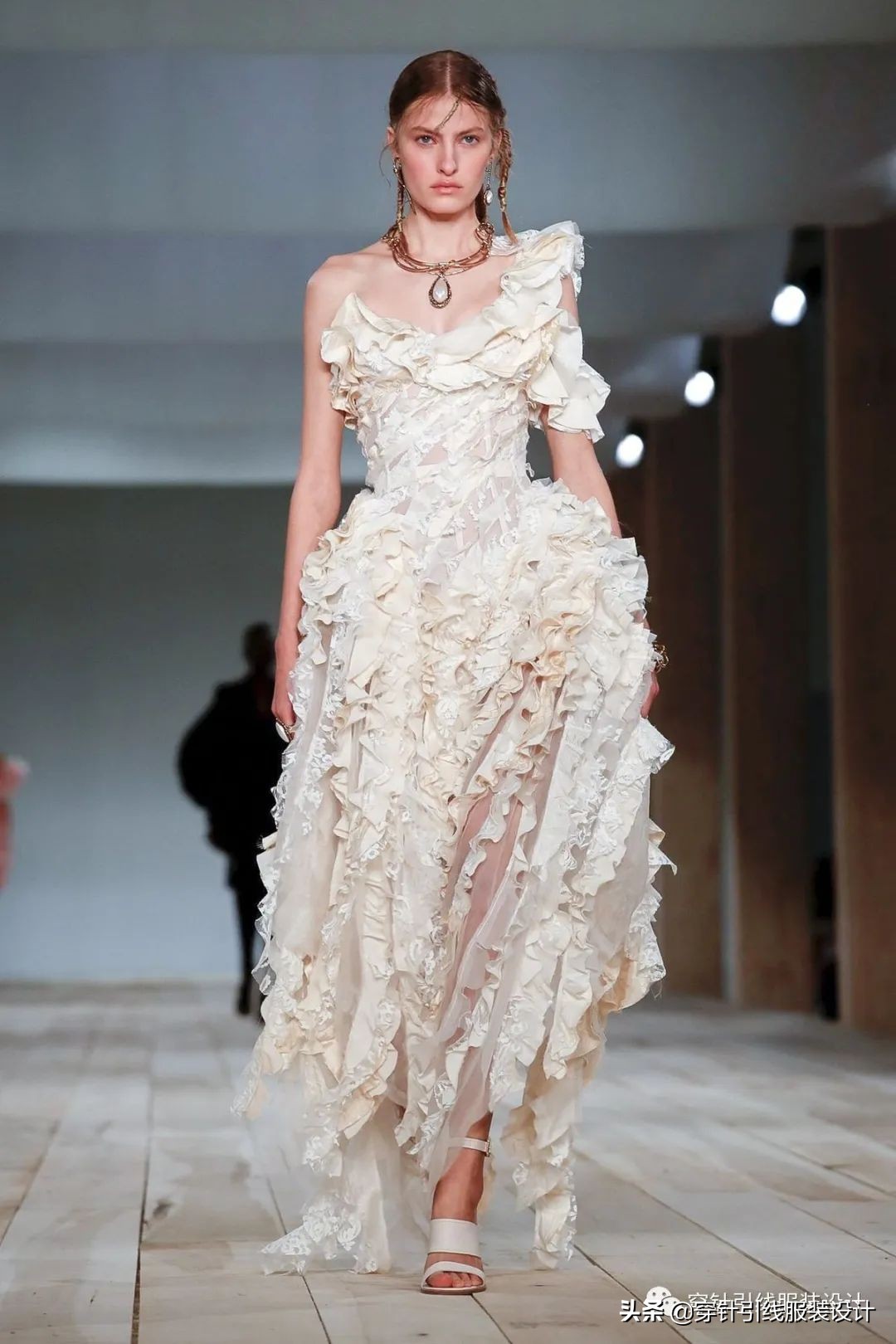 AlexanderMcQueen2020秋冬系列是有多敷衍