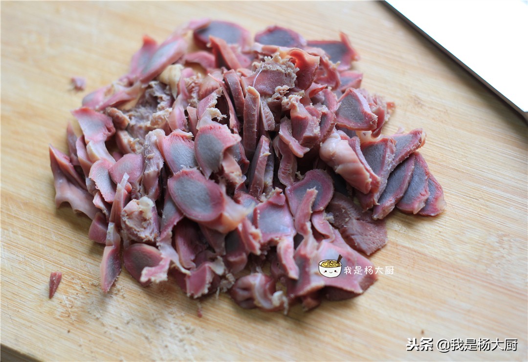 鸡胗可以用什么凉拌,鸡胗可以和什么凉拌