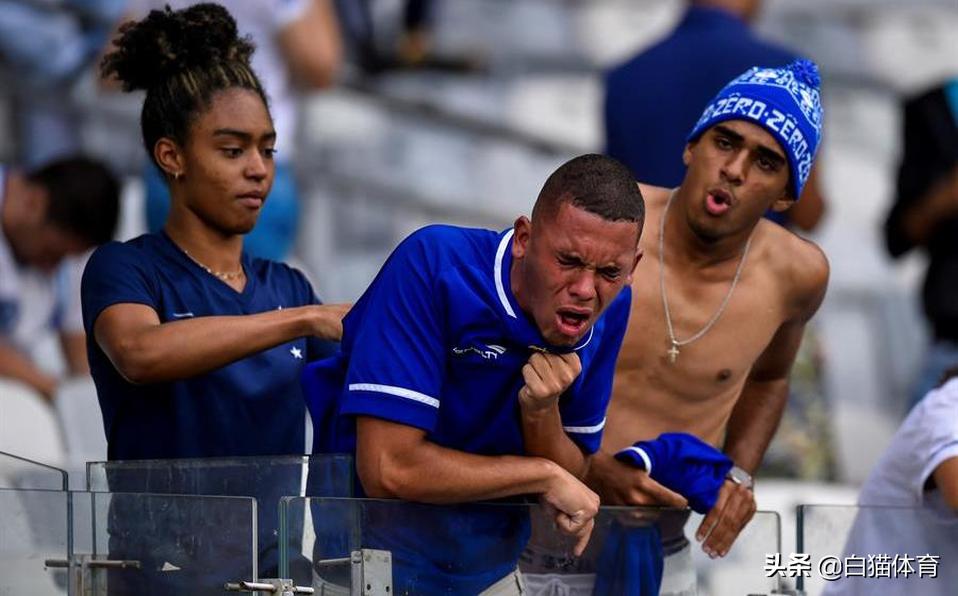 巴西克鲁塞罗体育俱乐部为啥降级,巴西输球后遭到球迷谴责