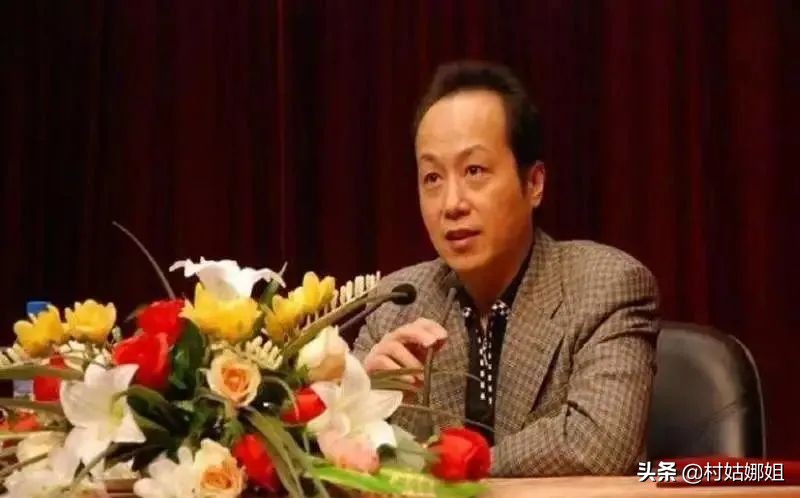 罗京逝世12年爱妻改嫁富商,罗京去世8年儿子现今这样