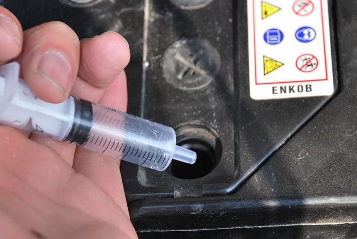 电动车换了电瓶充不进去电怎么办,电动车充不进电新换电瓶