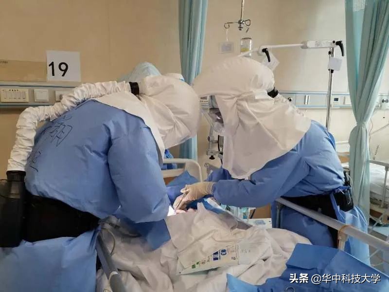 武汉抗疫奔赴一线的兵,出征武汉抗疫前线